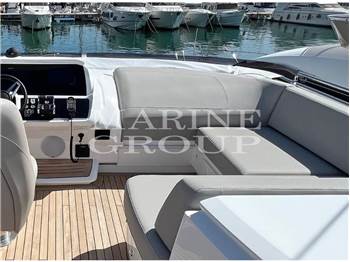 Princess Yachts S62