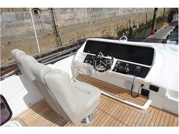 Princess Yachts S62