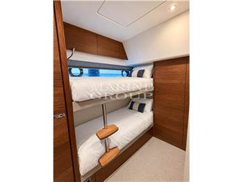 Princess Yachts V55