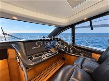 Princess Yachts V55