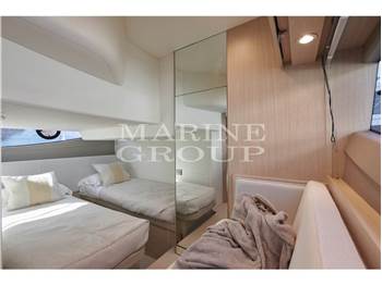 Princess Yachts V40