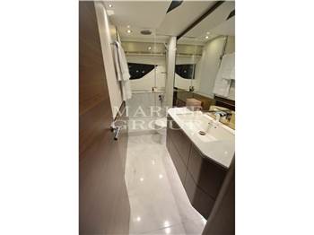 Princess Yachts S65