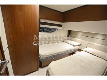 Princess Yachts S65