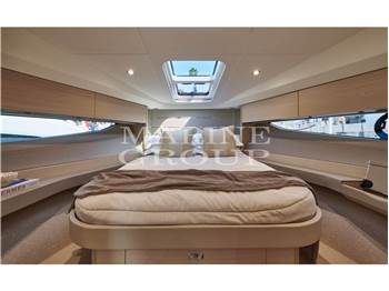 Princess Yachts V40