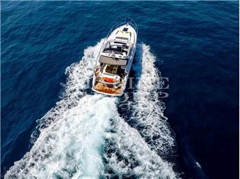 Princess Yachts V40