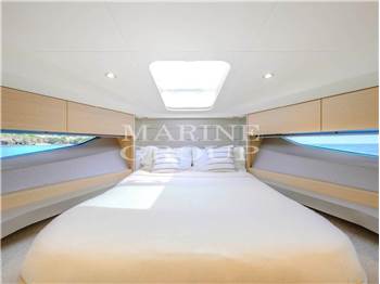 Princess Yachts V40