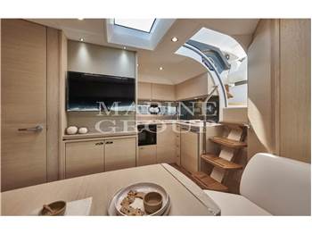 Princess Yachts V40