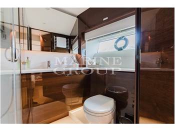 Princess Yachts Y85