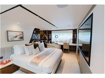 Princess Yachts Y85