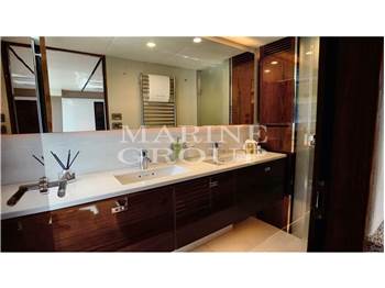 Princess Yachts Y85