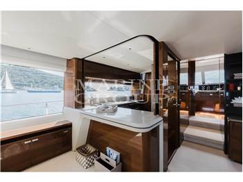 Princess Yachts Y85