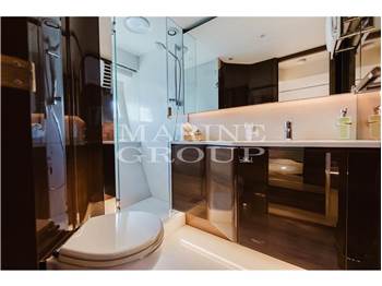 Princess Yachts Y85