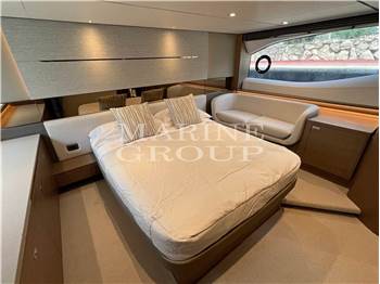 Princess Yachts V55