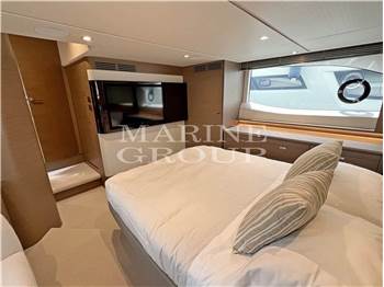 Princess Yachts V55