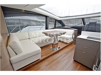 Princess Yachts V55