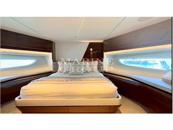Princess Yachts Y85