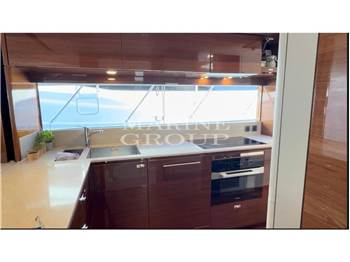 Princess Yachts Y85