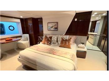 Princess Yachts Y85