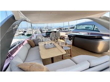 Princess Yachts Y85