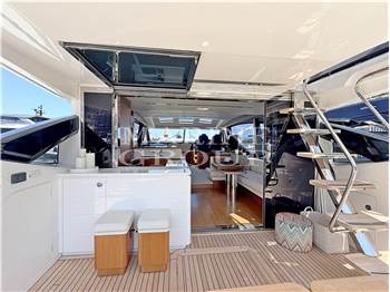 Princess Yachts S65