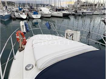 Galeon 330 Fly
