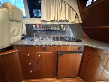 Galeon 330 Fly