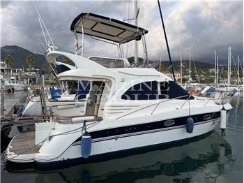 Galeon 330 Fly
