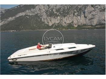 Magnum Marine 27 Sports Sedan