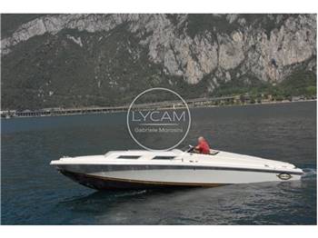 Magnum Marine 27 Sports Sedan