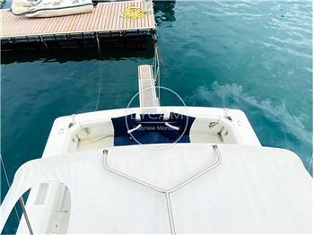 Bertram 38