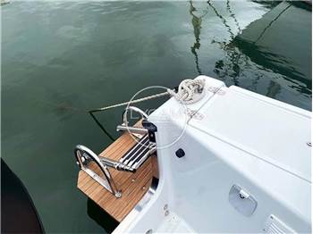 Chantier Naval Kelt White Shark 215