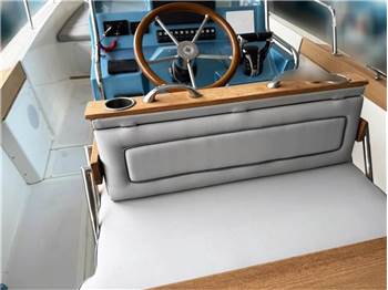 Boston Whaler OUTRAGE 25