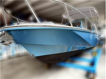 Boston Whaler OUTRAGE 25