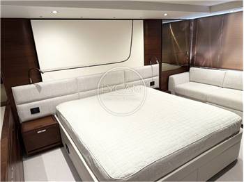Princess Yachts F 70