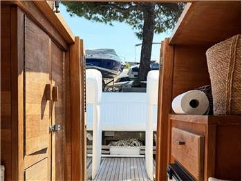 Cigarette R.T. 35 Awesome