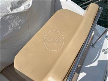 Bertram Yacht 31 Fly