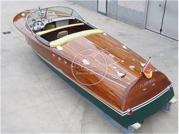 Riva Tritone