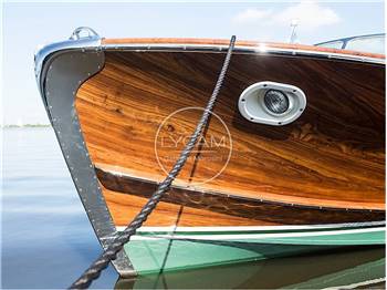 Riva Tritone