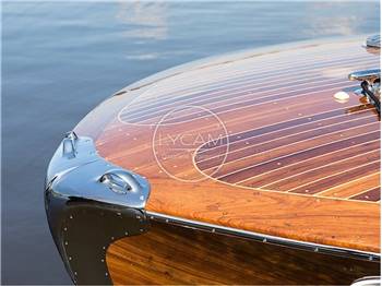 Riva Tritone