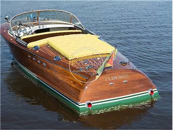 Riva Tritone