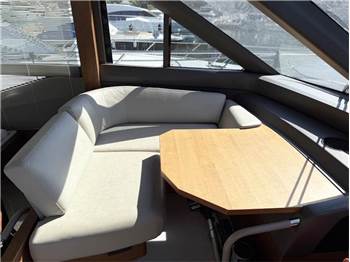 Princess Yachts F 70