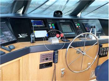 Hatteras 65 Enclosed