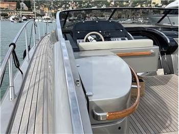 Riva Rivale 52