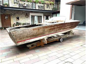 Riva Fuoribordo Diporto Serafino Riva