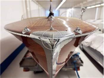 Riva Ariston Cadillac