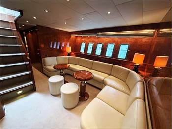 Mangusta 72