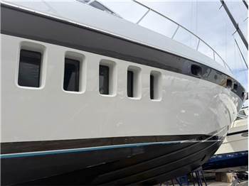 Mangusta 72