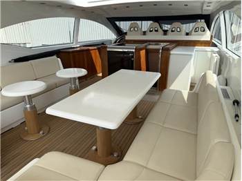 Mangusta 72