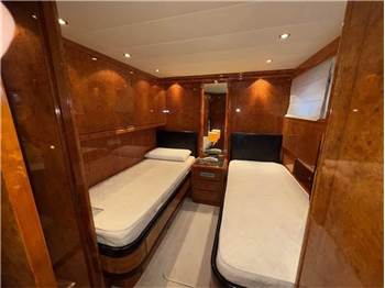 Overmarine Mangusta 72