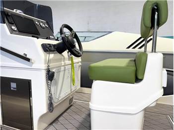 BWA Nautica BWA 9000